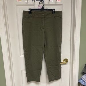 Loft Curvy Capris